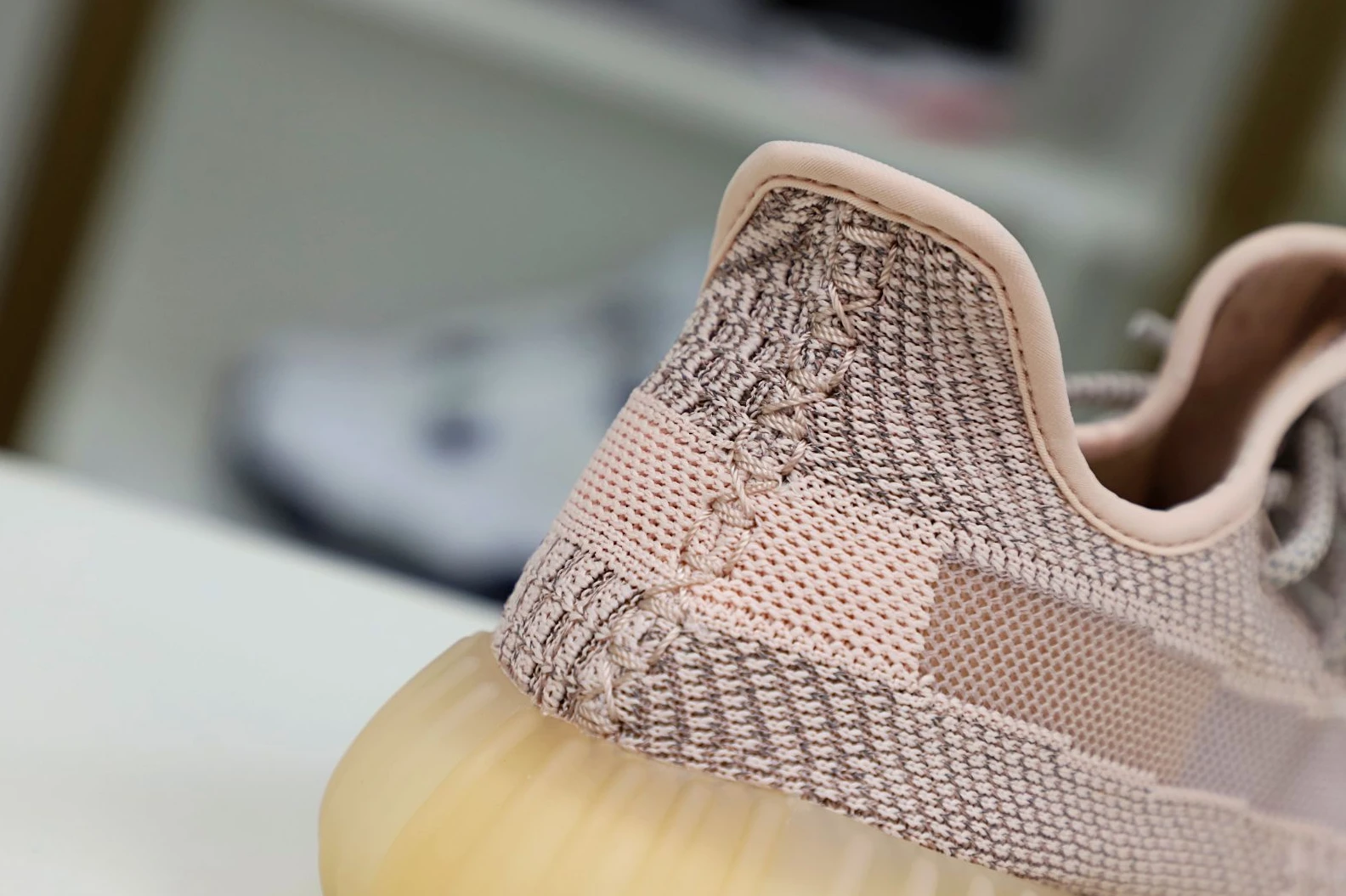 Kimikick YEEZY BOOST 350 V2 'SYNTH REFLECTIVE' WellDesigned 71