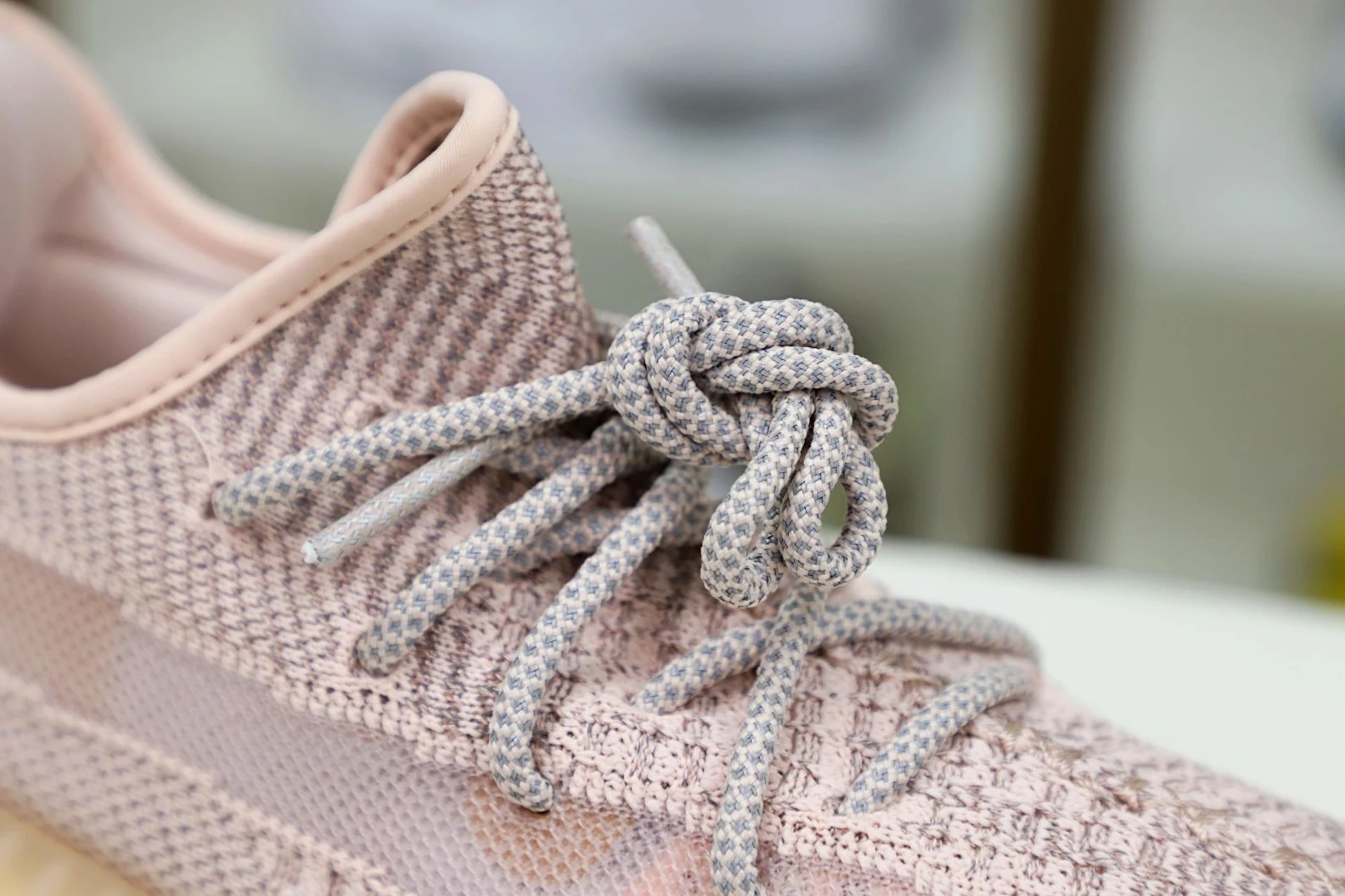 Kimikick YEEZY BOOST 350 V2 'SYNTH REFLECTIVE' WellDesigned 71