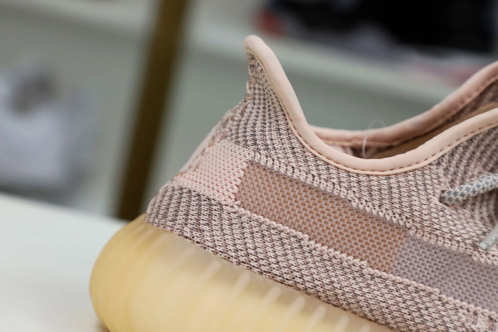Kimikick YEEZY BOOST 350 V2 'SYNTH REFLECTIVE' WellDesigned 71