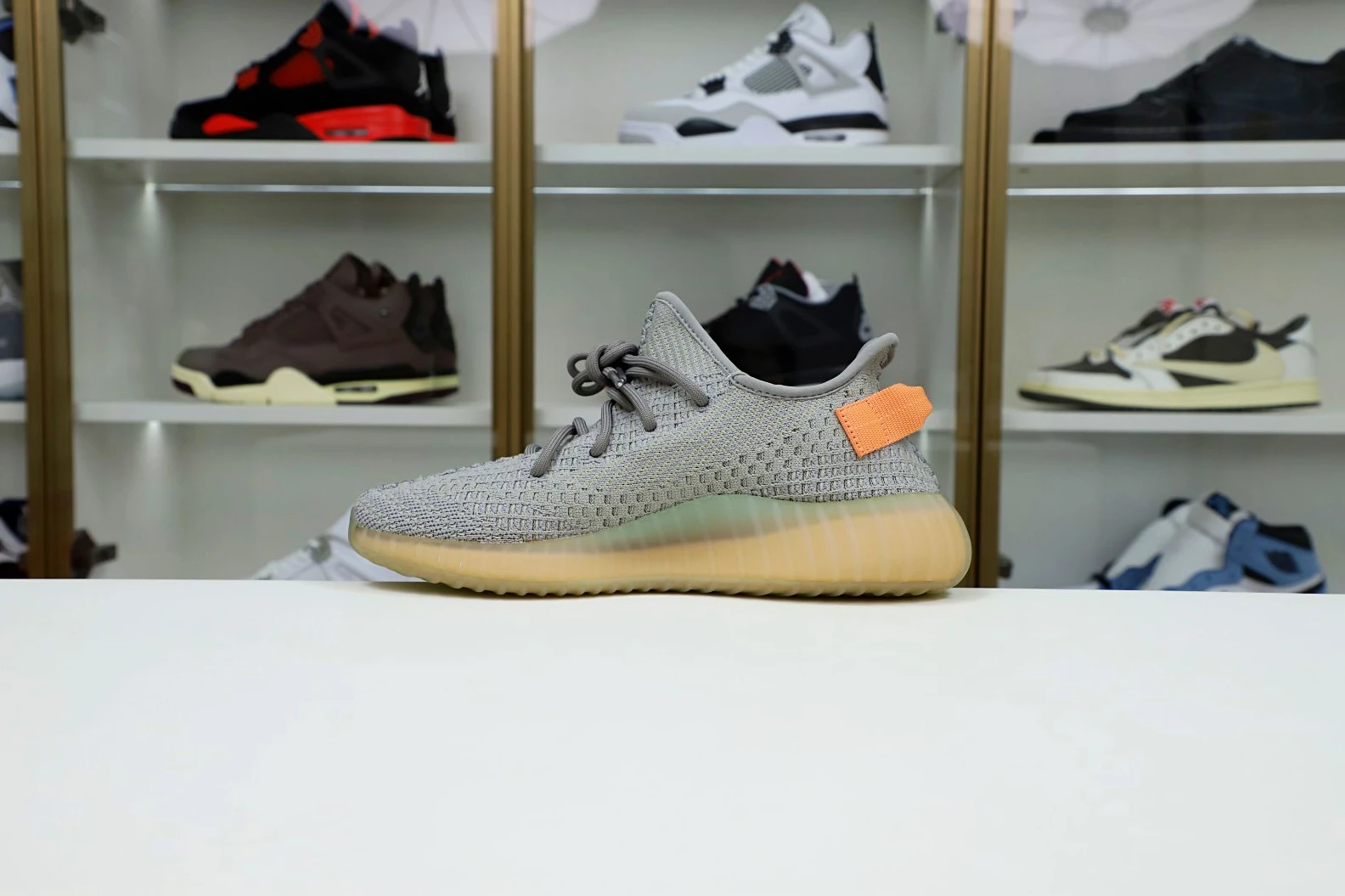 Kimikick YEEZY BOOST 350 V2 'TRUE FORM' BestValue 74