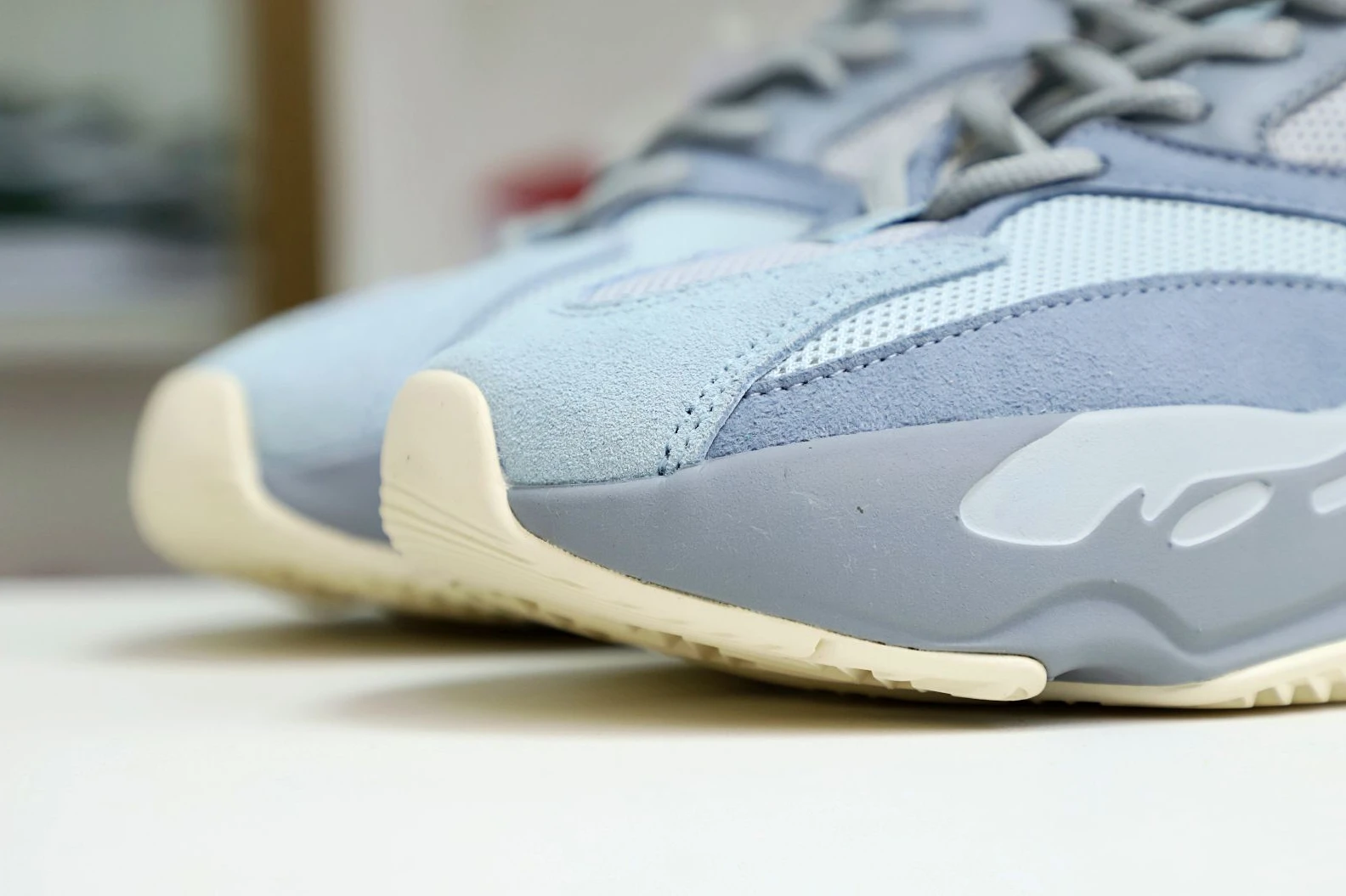 Kimikick YEEZY BOOST 700 'INERTIA' UrbanStyle 56