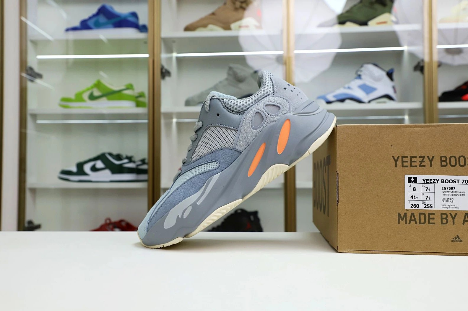 Kimikick YEEZY BOOST 700 'INERTIA' UrbanStyle 56