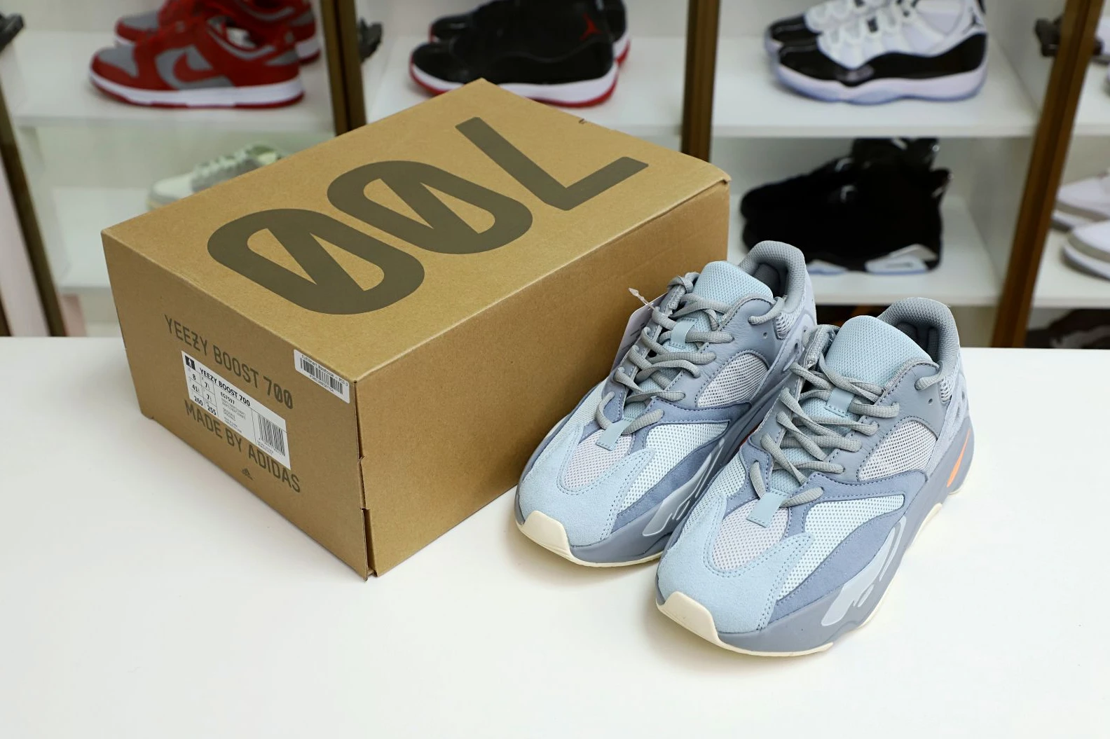 Kimikick YEEZY BOOST 700 'INERTIA' UrbanStyle 56