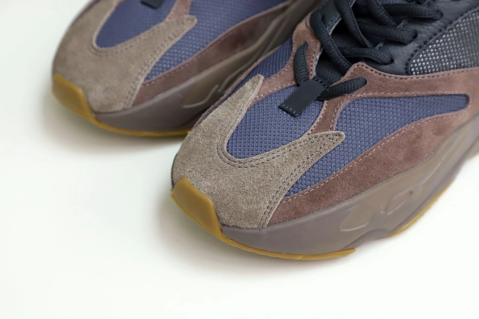 Kimikick YEEZY BOOST 700 'MAUVE' SmartChoice 25