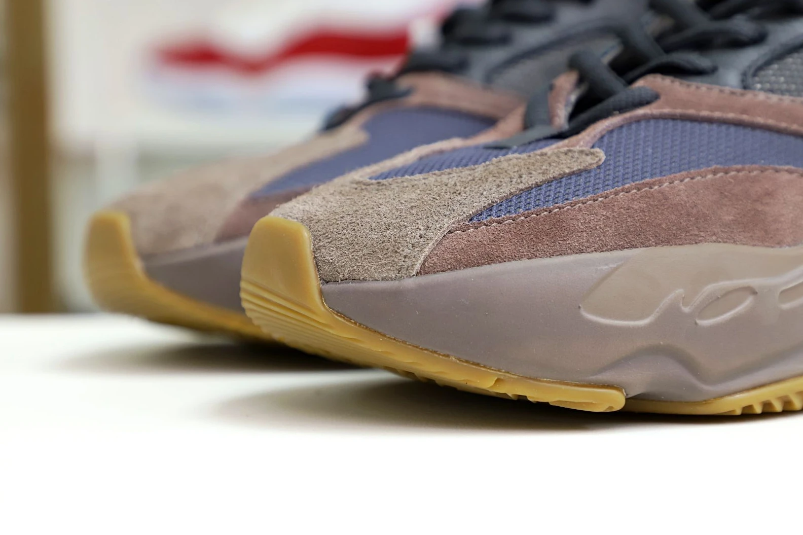 Kimikick YEEZY BOOST 700 'MAUVE' SmartChoice 25
