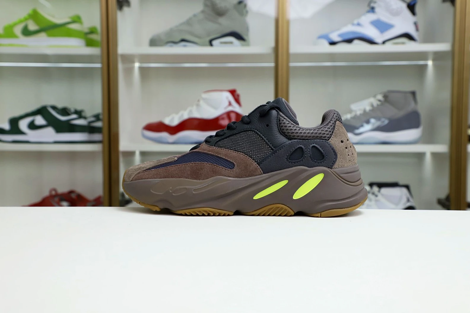 Kimikick YEEZY BOOST 700 'MAUVE' SmartChoice 25