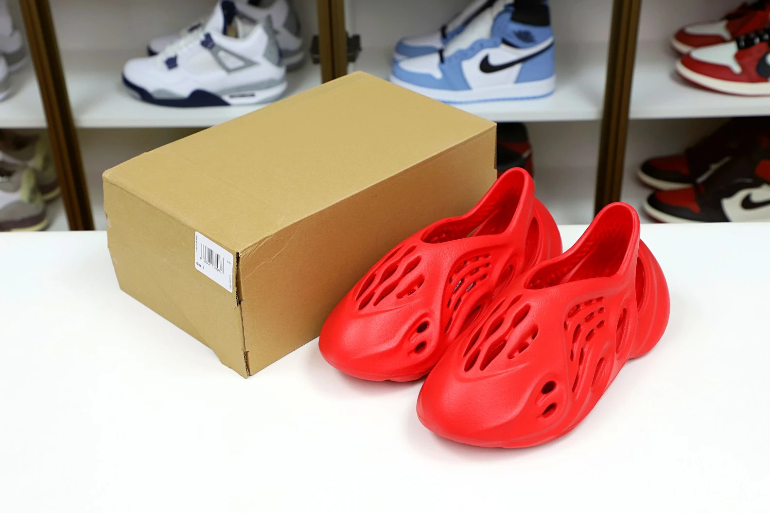 Kimikick YEEZY FOAM RUNNER 'VERMILION' StreetReady 31