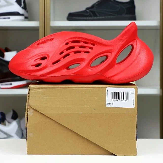 Kimikick YEEZY FOAM RUNNER 'VERMILION' StreetReady 31