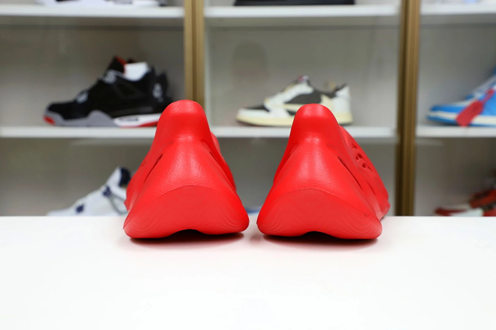 Kimikick YEEZY FOAM RUNNER 'VERMILION' StreetReady 31