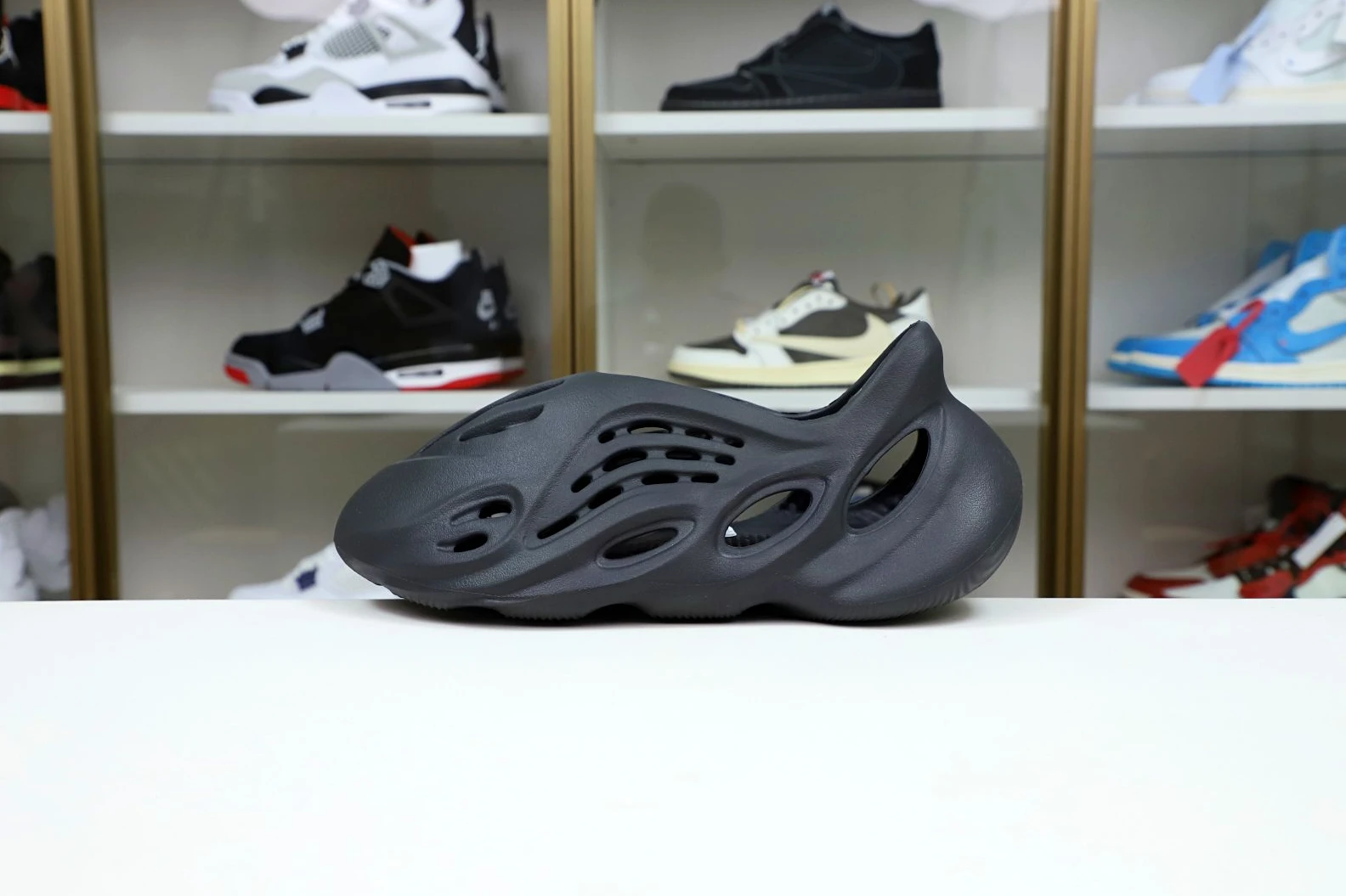 Kimikick YEEZY FOAM RUNNER HP Affordable 90