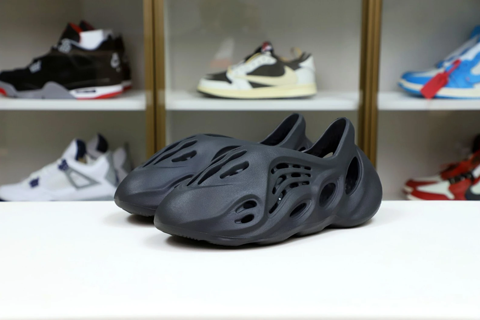 Kimikick YEEZY FOAM RUNNER HP Affordable 90