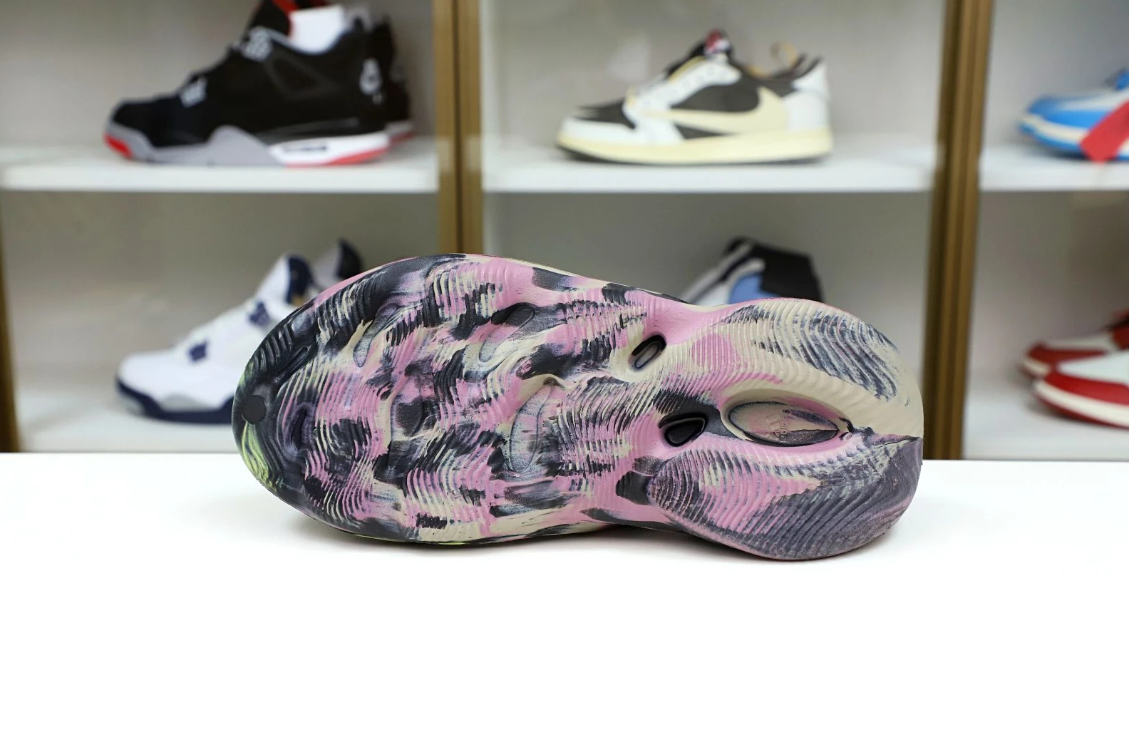 Kimikick YEEZY FOAM RUNNER “MX CARBON” 2022 (IG9562) EasyMatch 75
