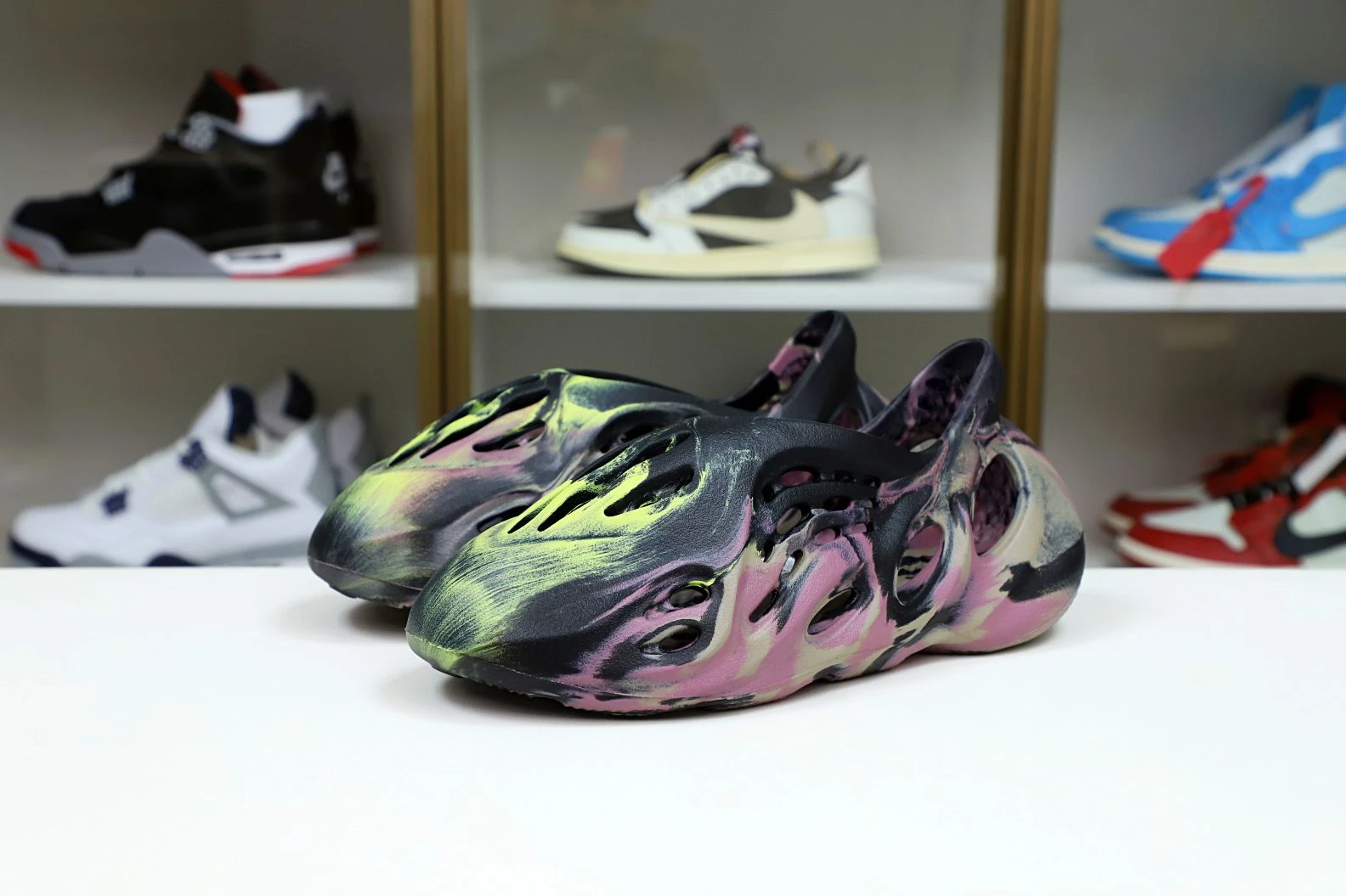 Kimikick YEEZY FOAM RUNNER “MX CARBON” 2022 (IG9562) EasyMatch 75