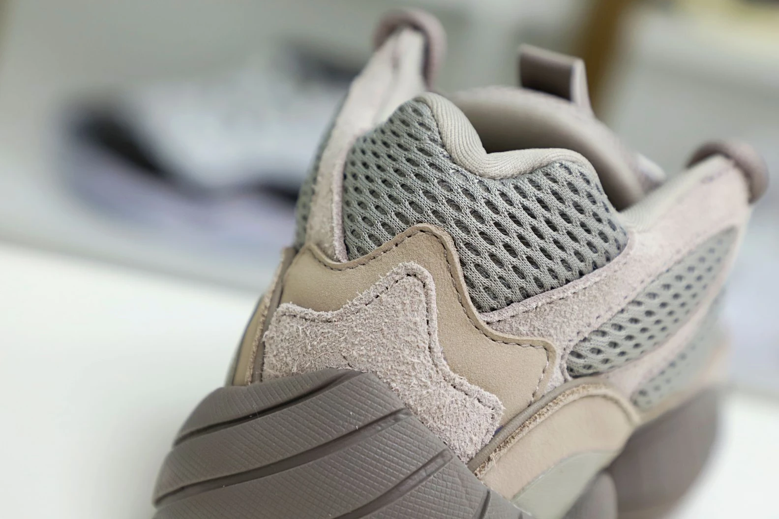 Kimikick Yeezy DailyWear 60