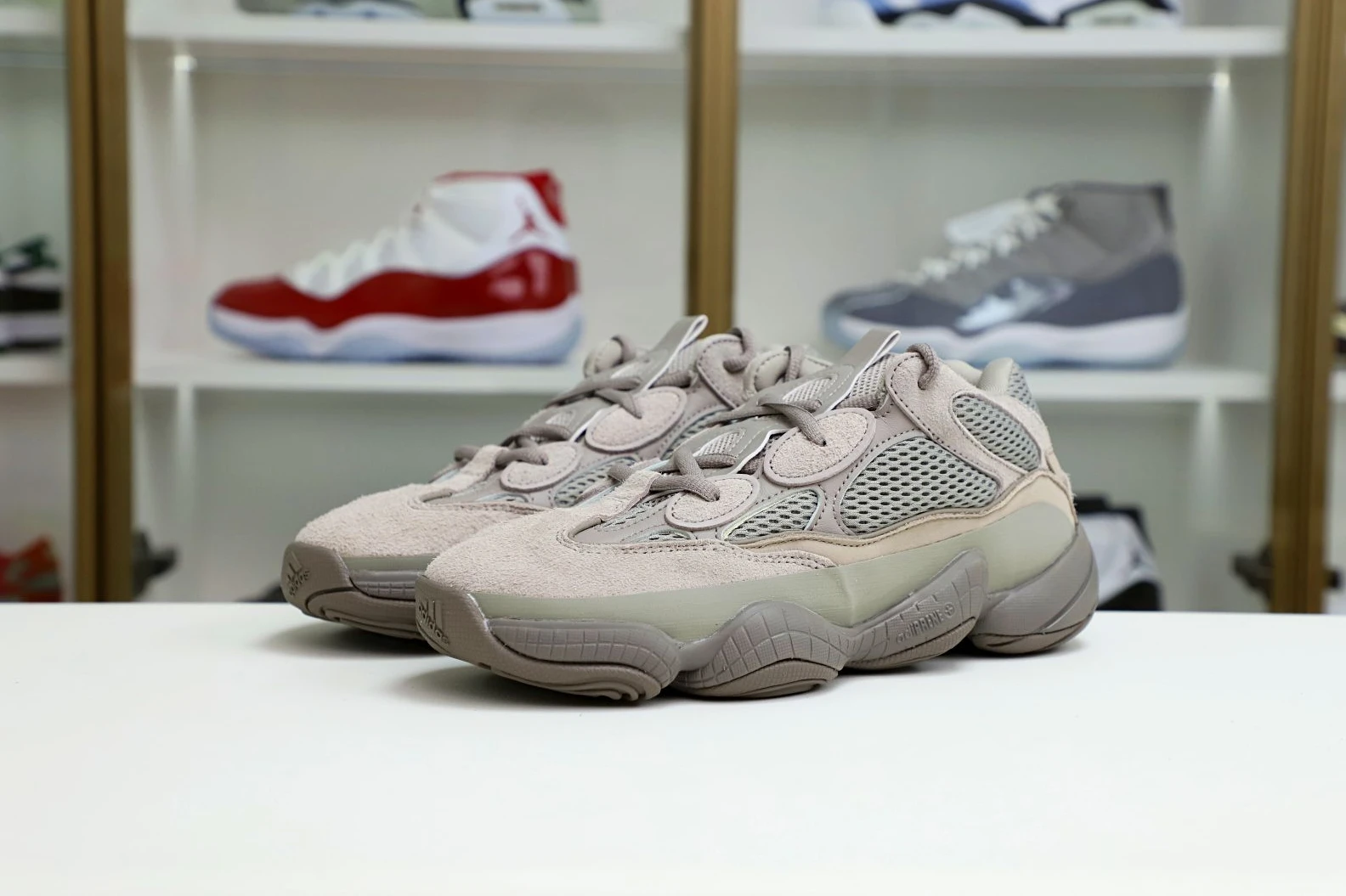 Kimikick Yeezy DailyWear 60