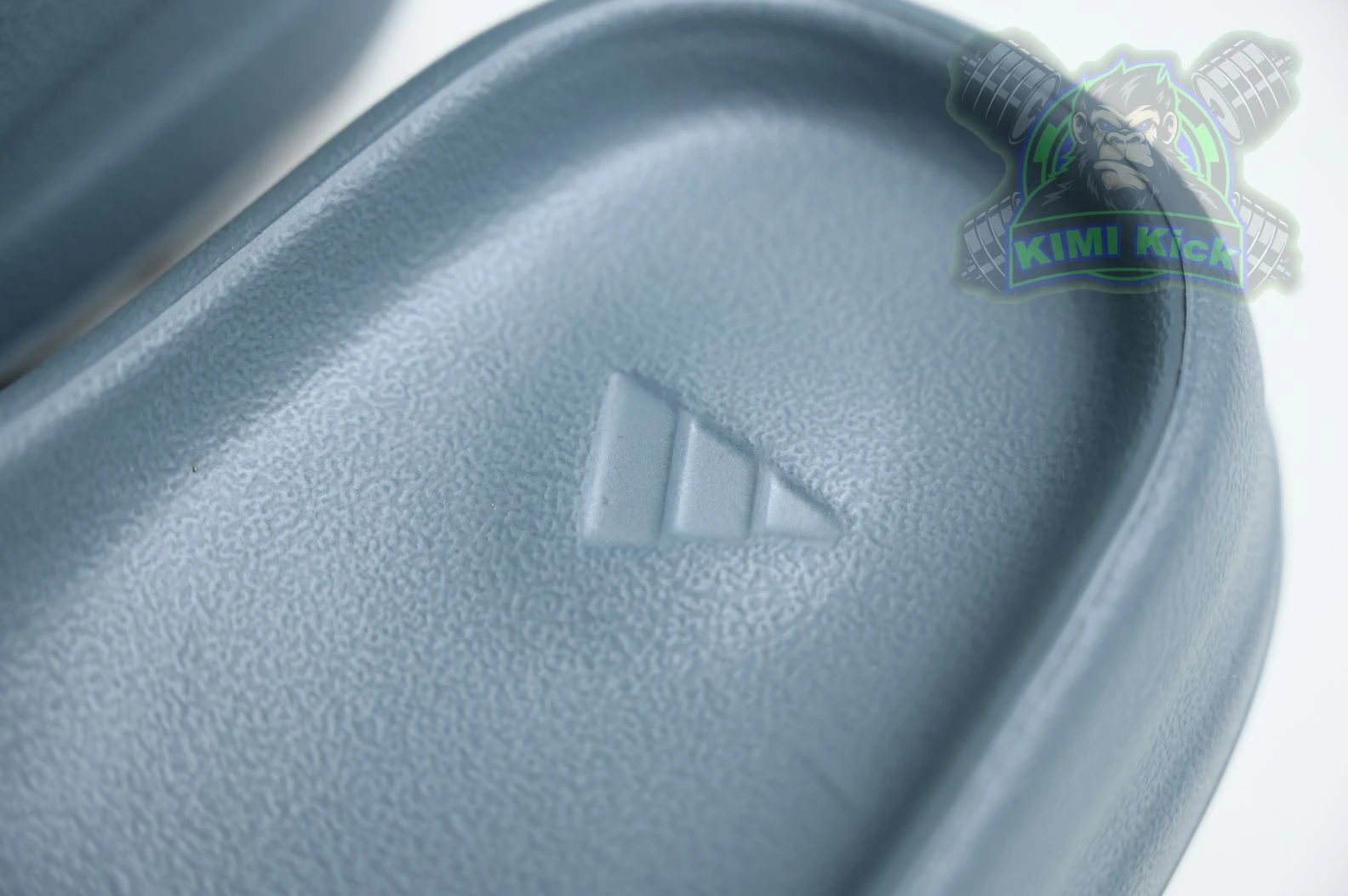 Kimikick adidas originals Yeezy Slide Comfortable 5