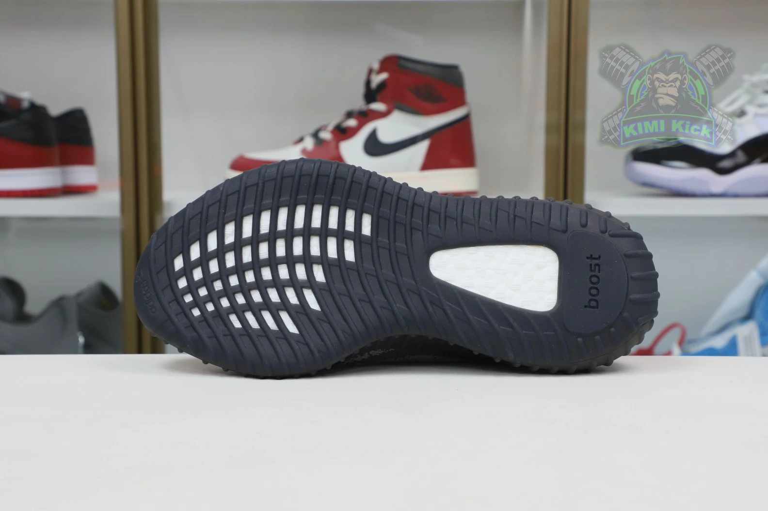 Kimikick originals Yeezy Boost 350 V2  3. StreetReady 7