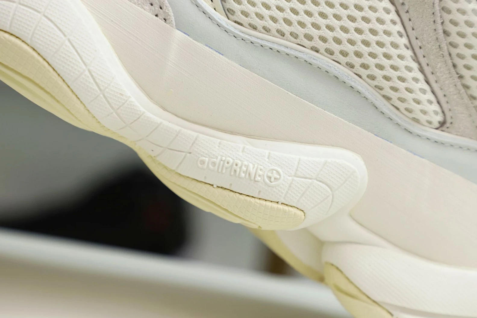 Kimikick yeezy500 FV UrbanStyle 37