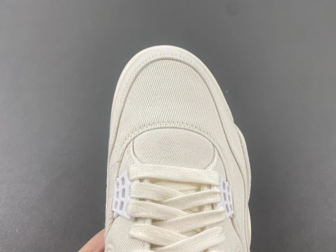 Levi's x Air Jordan 4 'White' AO2571- UrbanStyle 1071