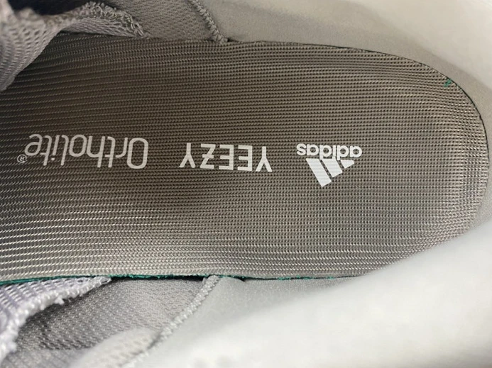 ModernLook Adidas Yeezy 500 GX 354