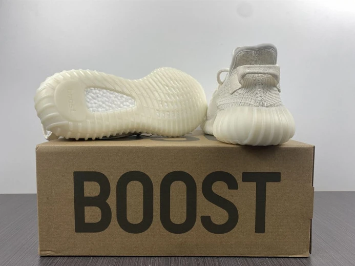 ModernLook Adidas Yeezy Boost 350 V2 CabBage HQ 305