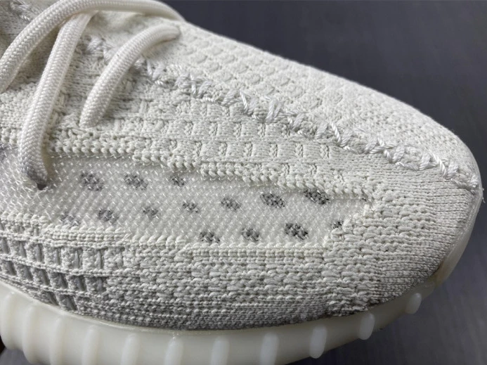 ModernLook Adidas Yeezy Boost 350 V2 CabBage HQ 305