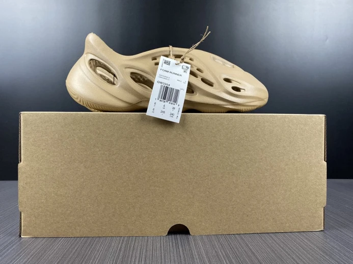 ModernLook Adidas Yeezy Foam RNNR Ochre GW 420