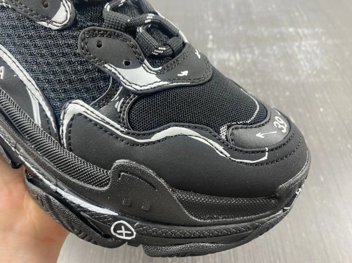 ModernLook BLCG TRIPLE S SNEAKER 536737 W2FW6 2395