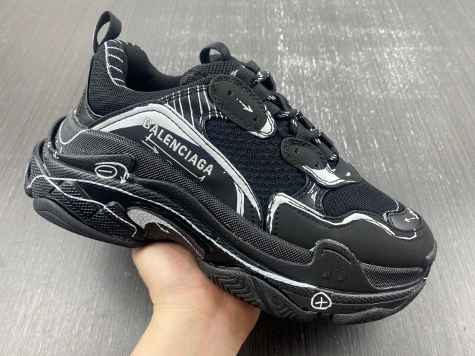 ModernLook BLCG TRIPLE S SNEAKER 536737 W2FW6 2395
