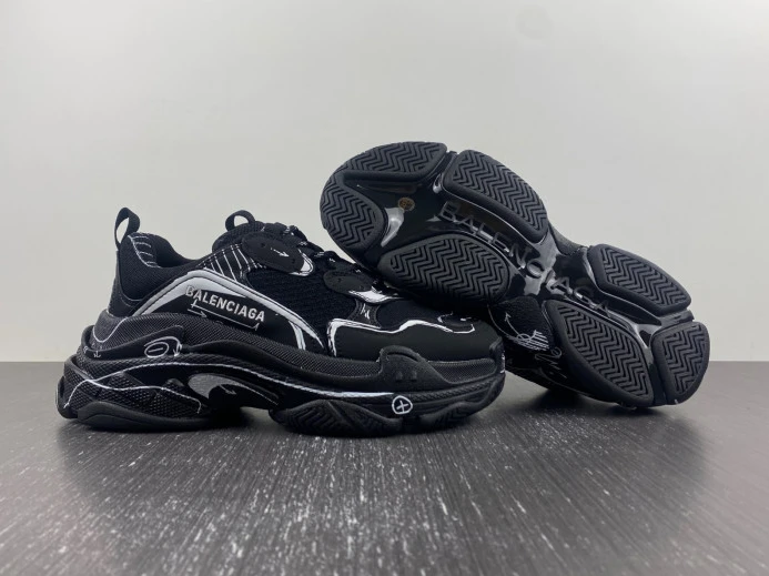 ModernLook BLCG TRIPLE S SNEAKER 536737 W2FW6 2395