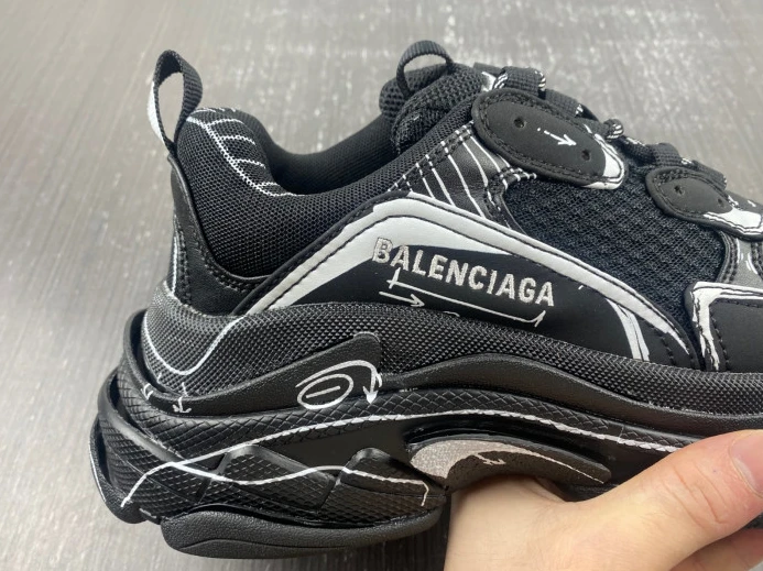 ModernLook BLCG TRIPLE S SNEAKER 536737 W2FW6 2395
