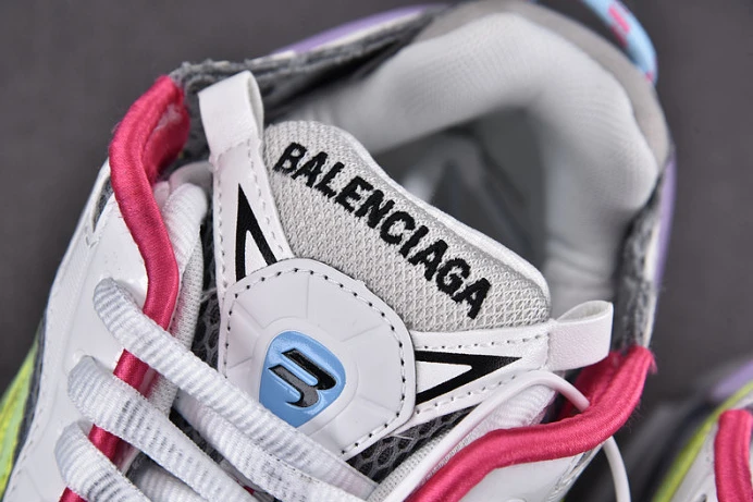 ModernLook Ba*len*cia*ga runner 2179