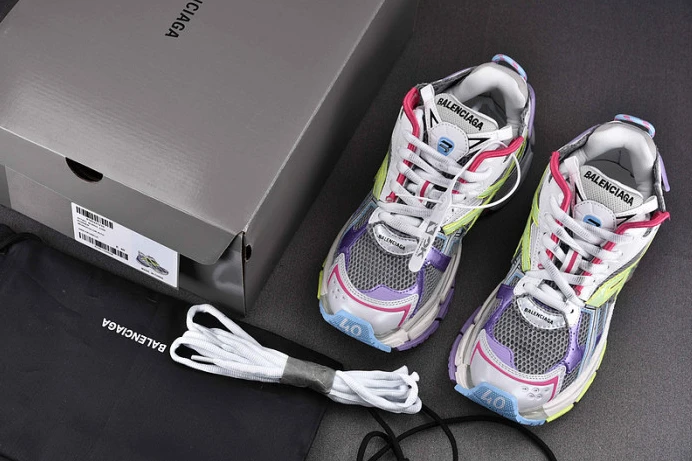 ModernLook Ba*len*cia*ga runner 2179