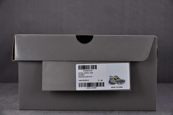 ModernLook Ba*len*cia*ga runner 2179