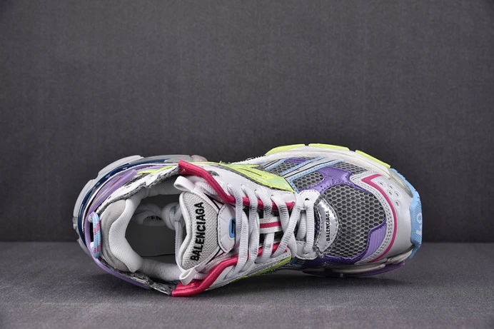 ModernLook Ba*len*cia*ga runner 2179