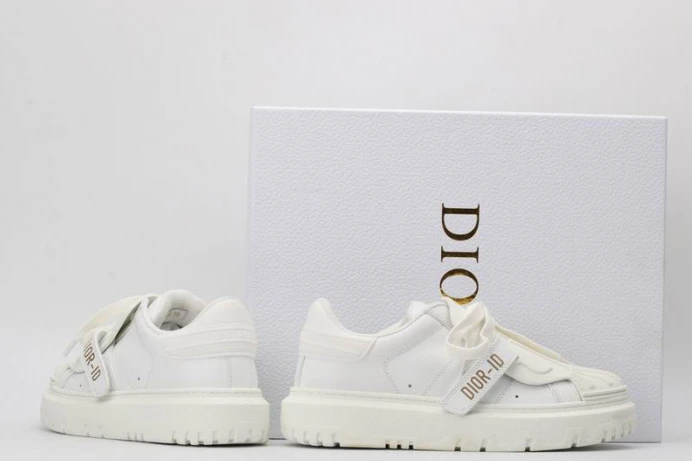 ModernLook DR SNEAKER 2819