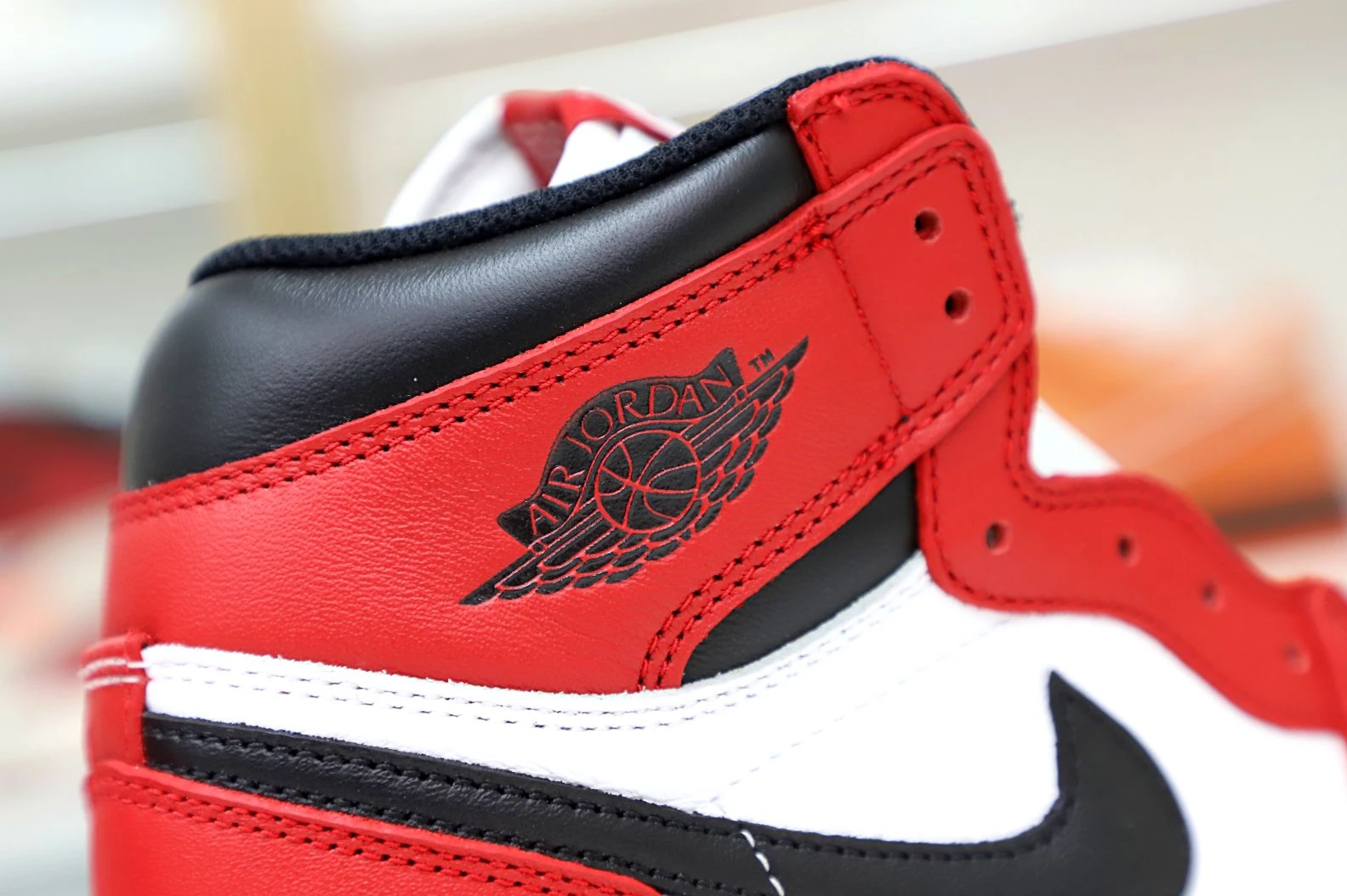 ModernLook Kimikick AIR JORDAN 1 RETRO HIGH OG 'CHICAGO' 1991