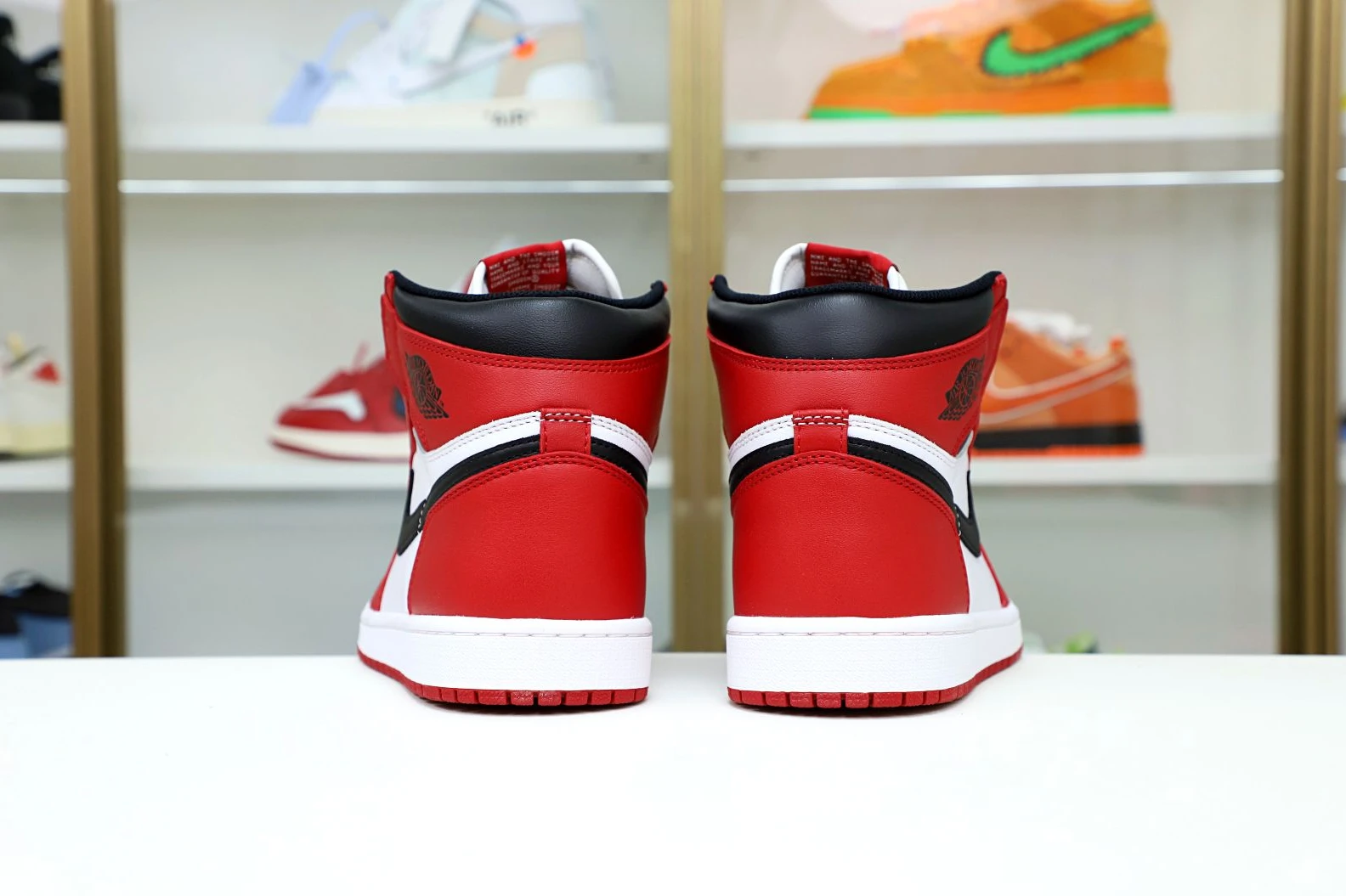ModernLook Kimikick AIR JORDAN 1 RETRO HIGH OG 'CHICAGO' 1991