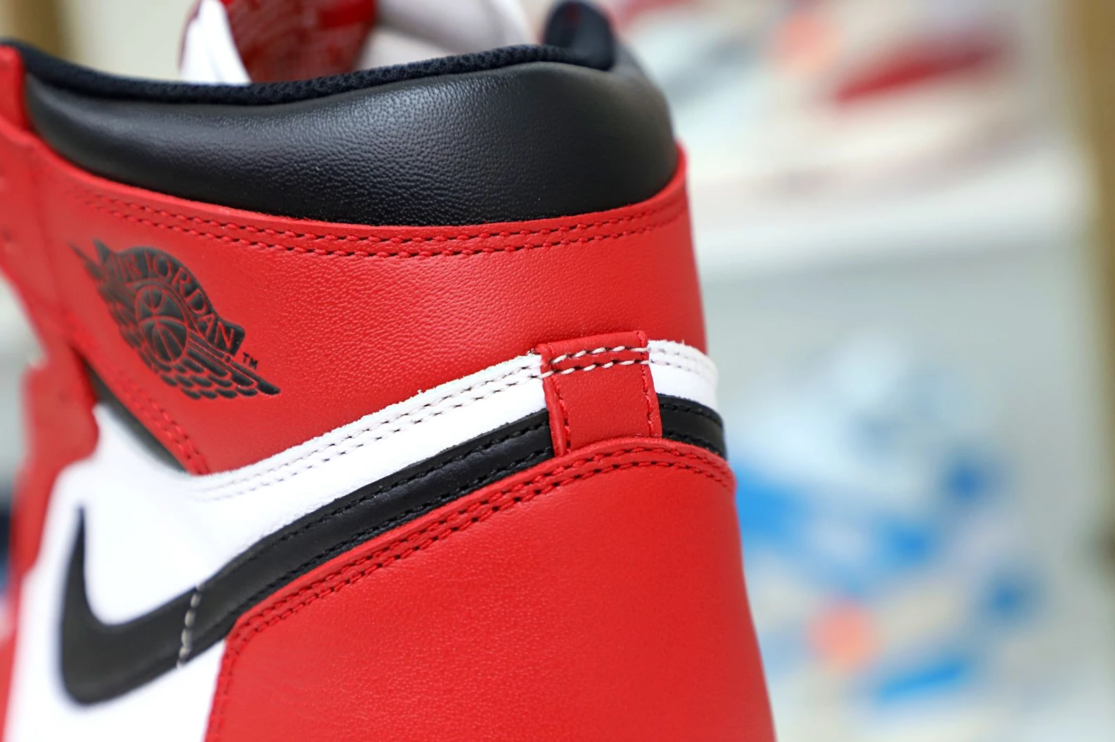 ModernLook Kimikick AIR JORDAN 1 RETRO HIGH OG 'CHICAGO' 1991