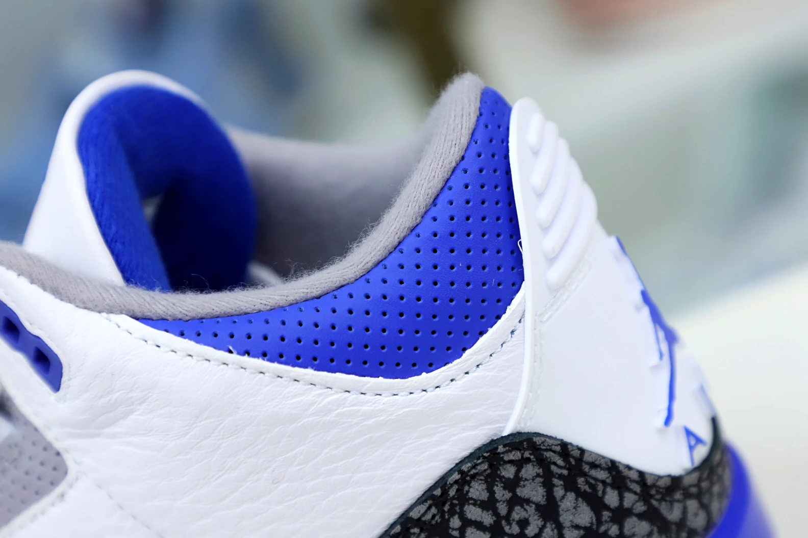 ModernLook Kimikick AIR JORDAN 3 RETRO 'RACER BLUE' 2007