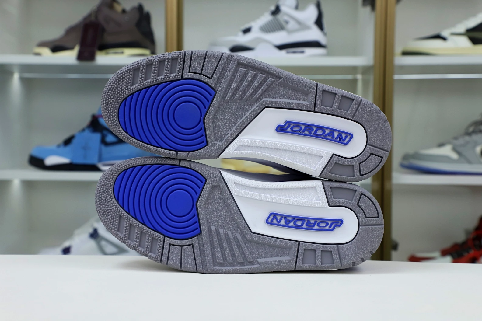 ModernLook Kimikick AIR JORDAN 3 RETRO 'RACER BLUE' 2007