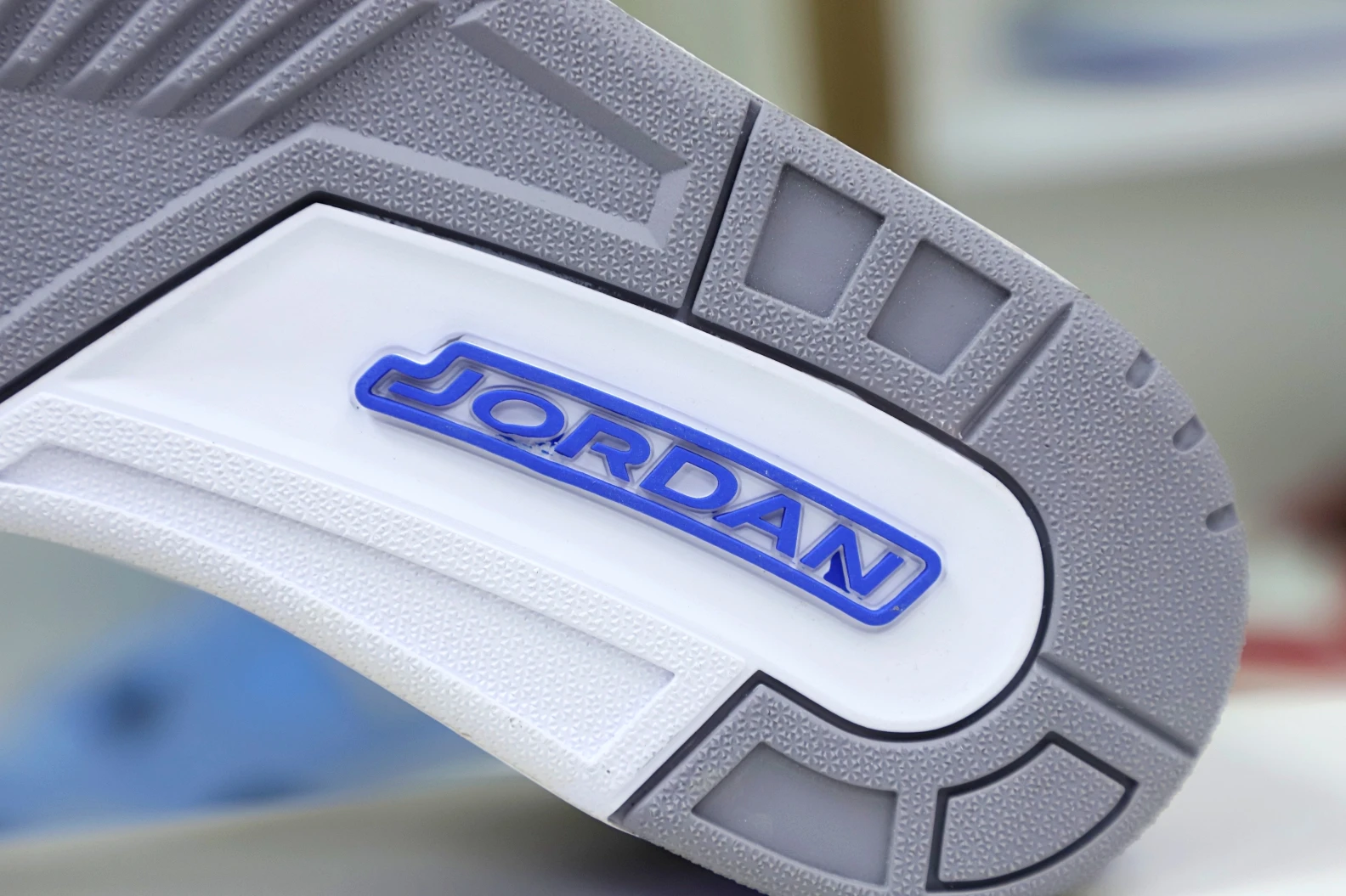 ModernLook Kimikick AIR JORDAN 3 RETRO 'RACER BLUE' 2007