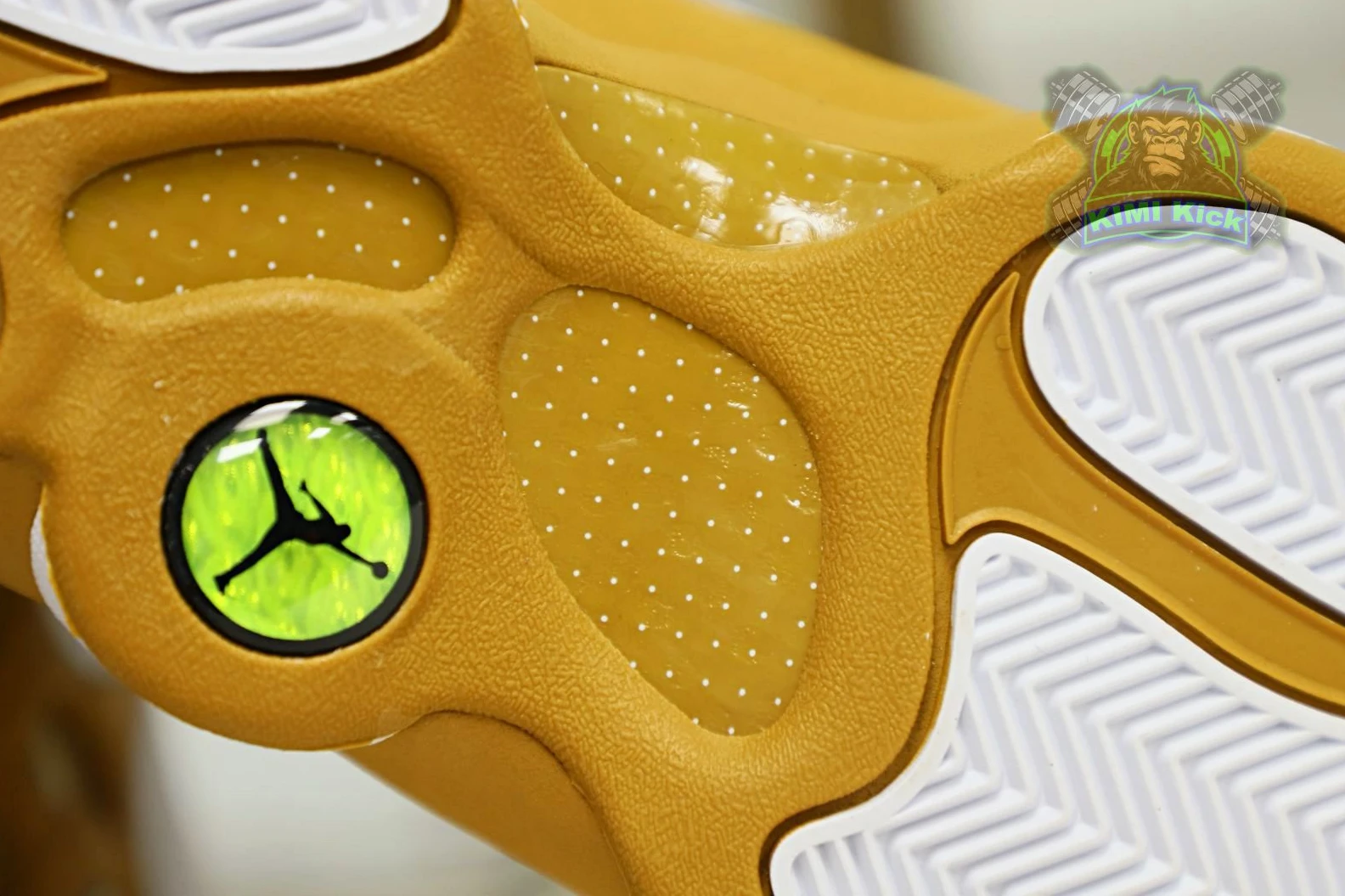 ModernLook Kimikick Jordan Air Jordan 1896