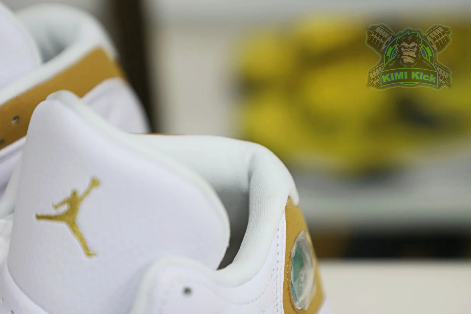 ModernLook Kimikick Jordan Air Jordan 1896