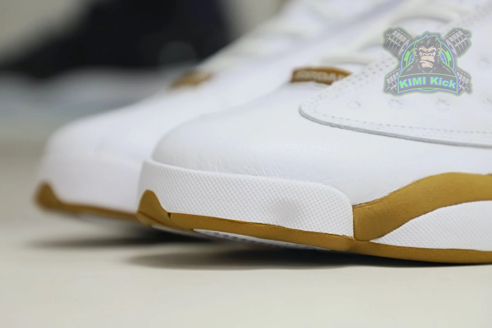 ModernLook Kimikick Jordan Air Jordan 1896