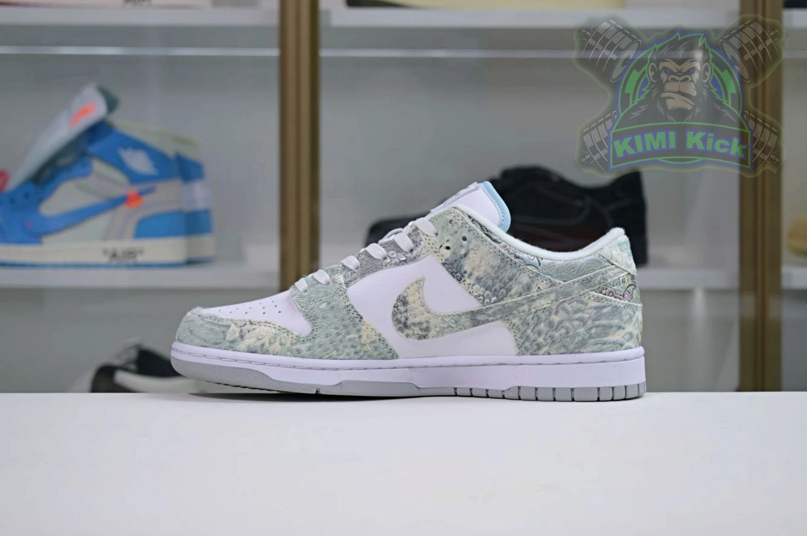 ModernLook Kimikick Nike Dunk Low  CNY 3417