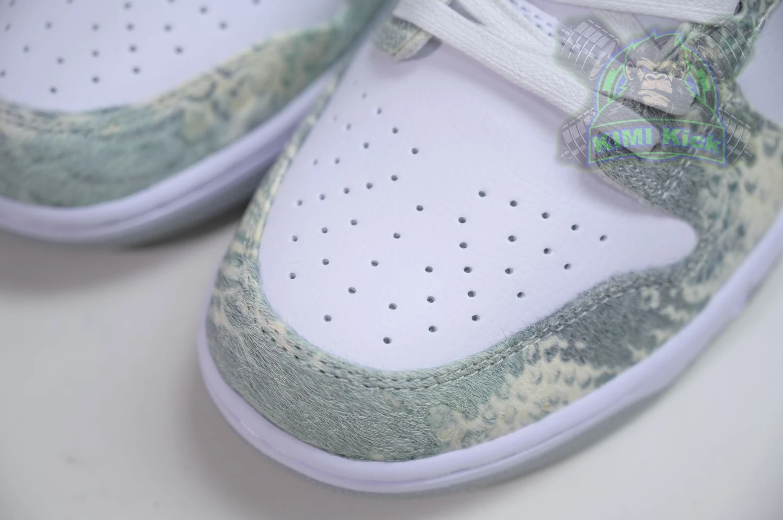 ModernLook Kimikick Nike Dunk Low  CNY 3417