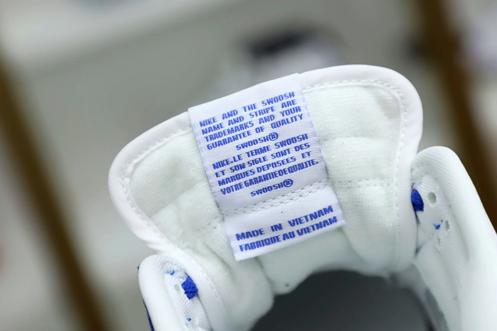 ModernLook Kimikick Nike Dunk Low  Kentucky 3500