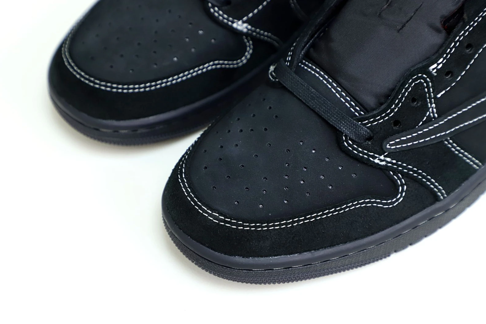 ModernLook Kimikick TRAVIS SCOTT X NIKE AIR JORDAN 1 LOW OG “BLACK PHANTOM” 3508