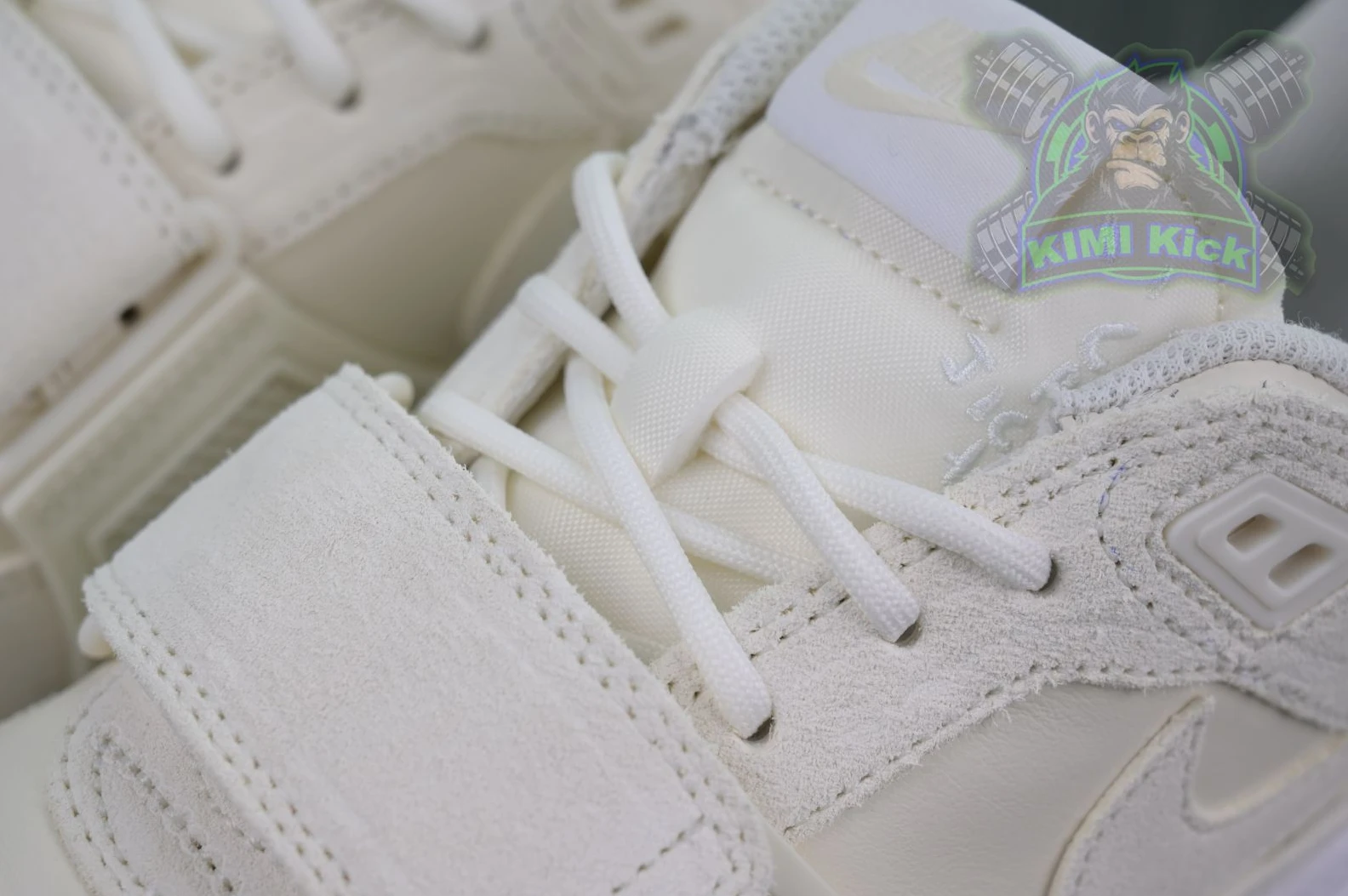 ModernLook Kimikick Travis Scottx Nike Shark-A-Don 3383